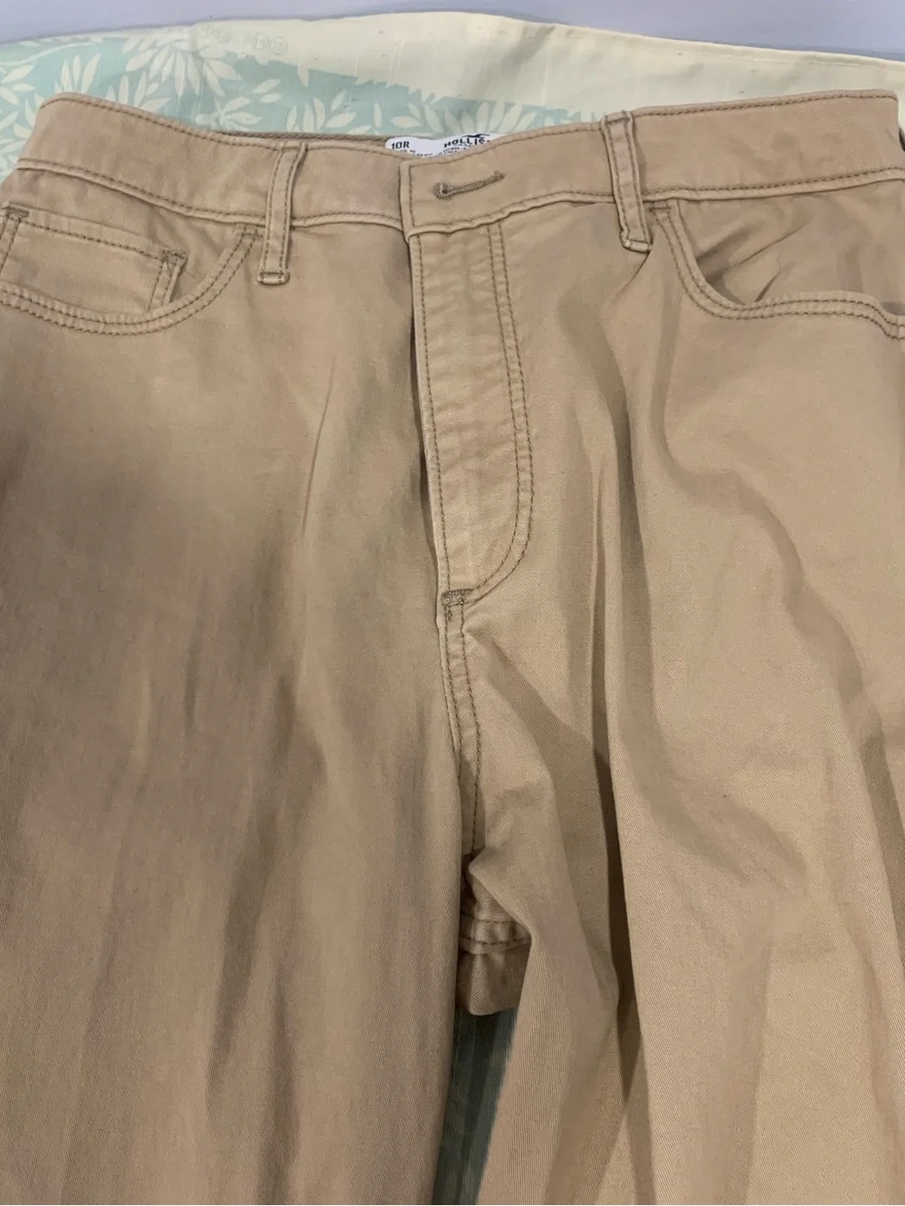 Hollister Women’s Curvy High-rise Skinny Jeans in Khaki Tan Size Regular 10